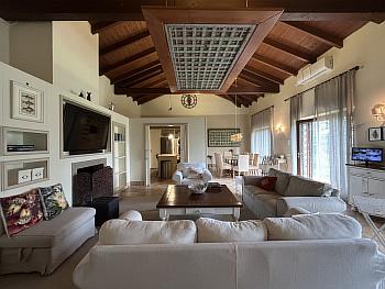 VILLA DI RAPPRESENTANZA